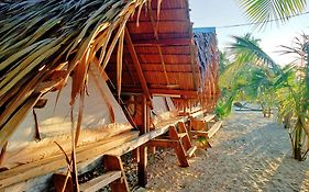 Amwani Beach Camp
